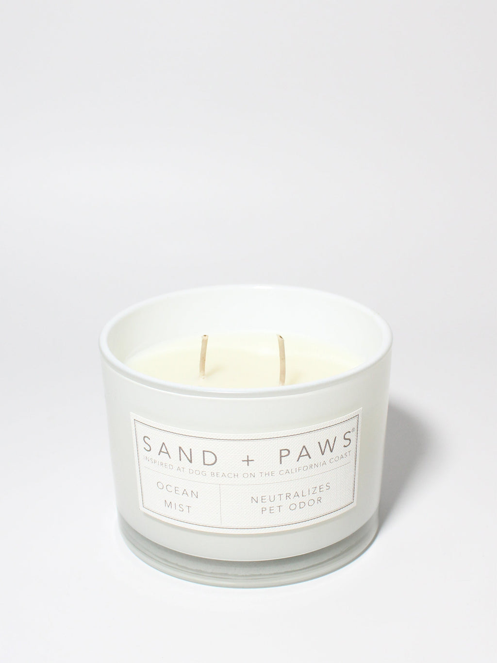 Sand + Paws Ocean Mist Hand-poured 12 oz scented candle