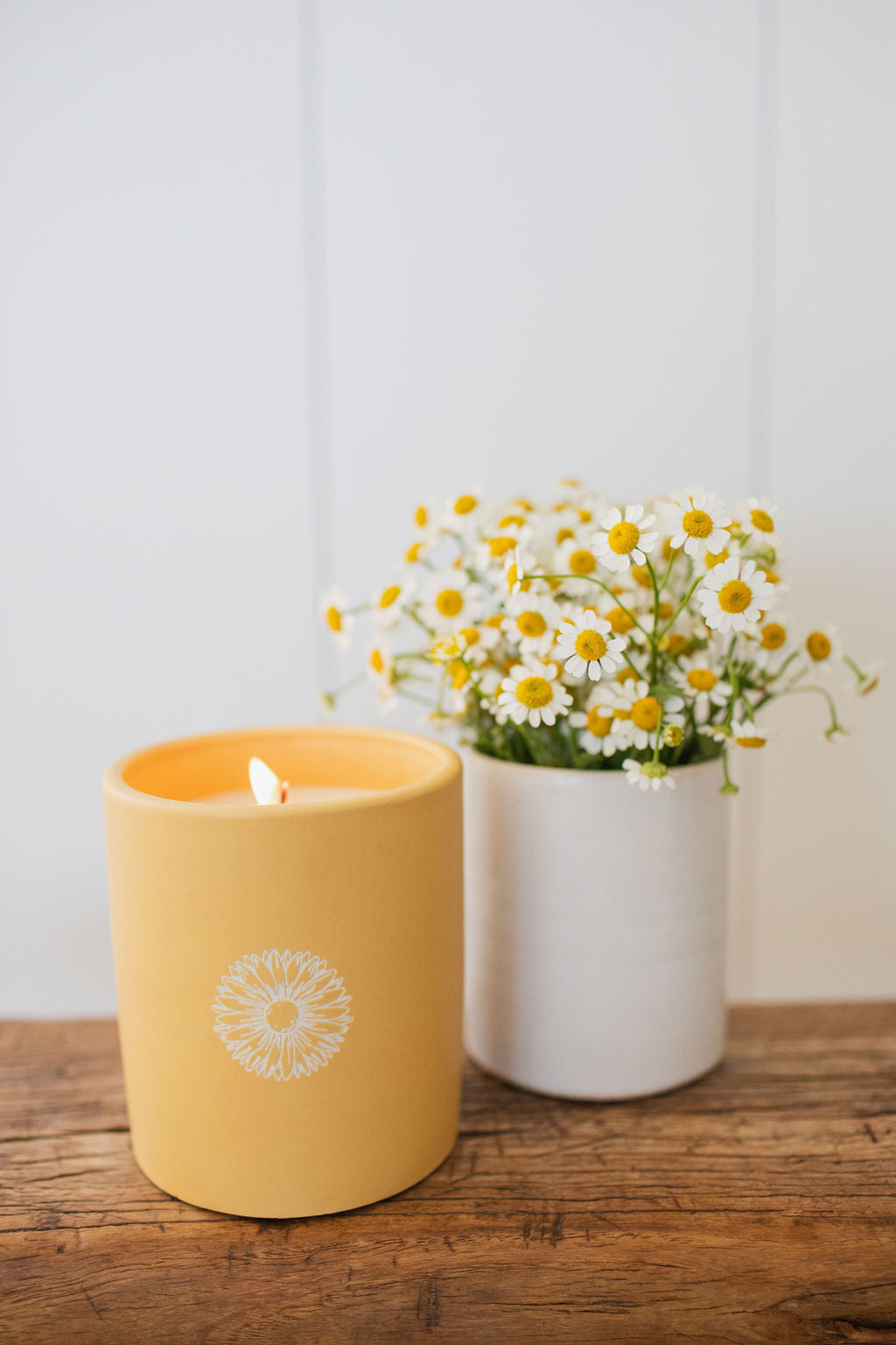Sun Washed Citrus Hand-poured 12 oz scented candle