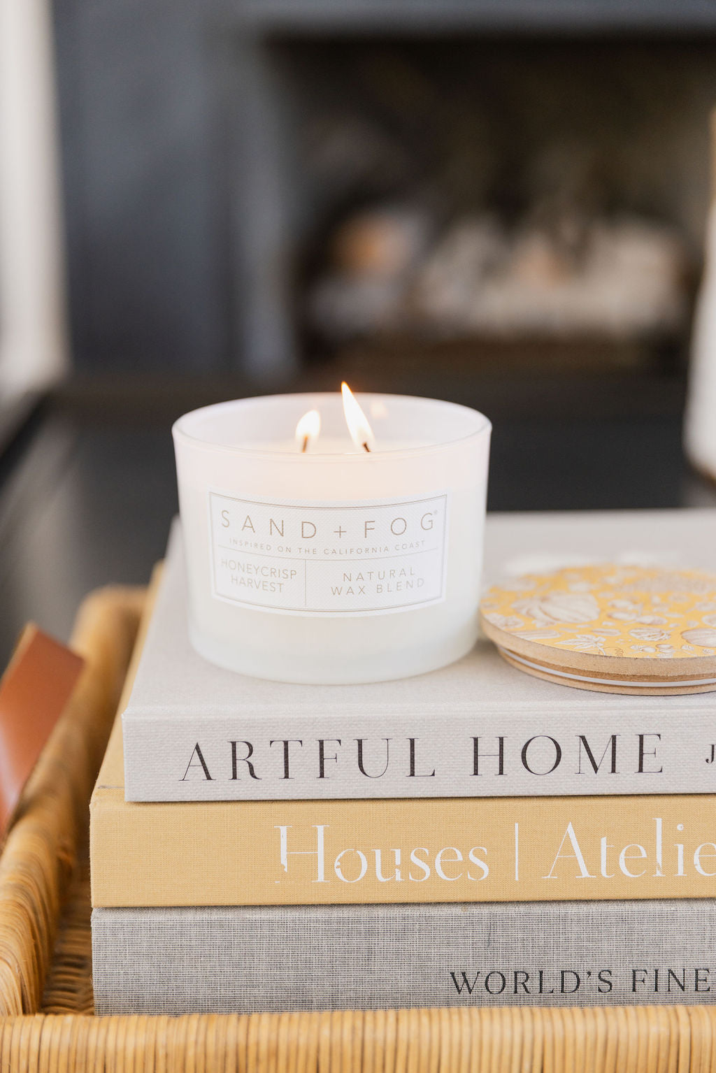 Honeycrisp Harvest Hand-poured 12 oz scented candle