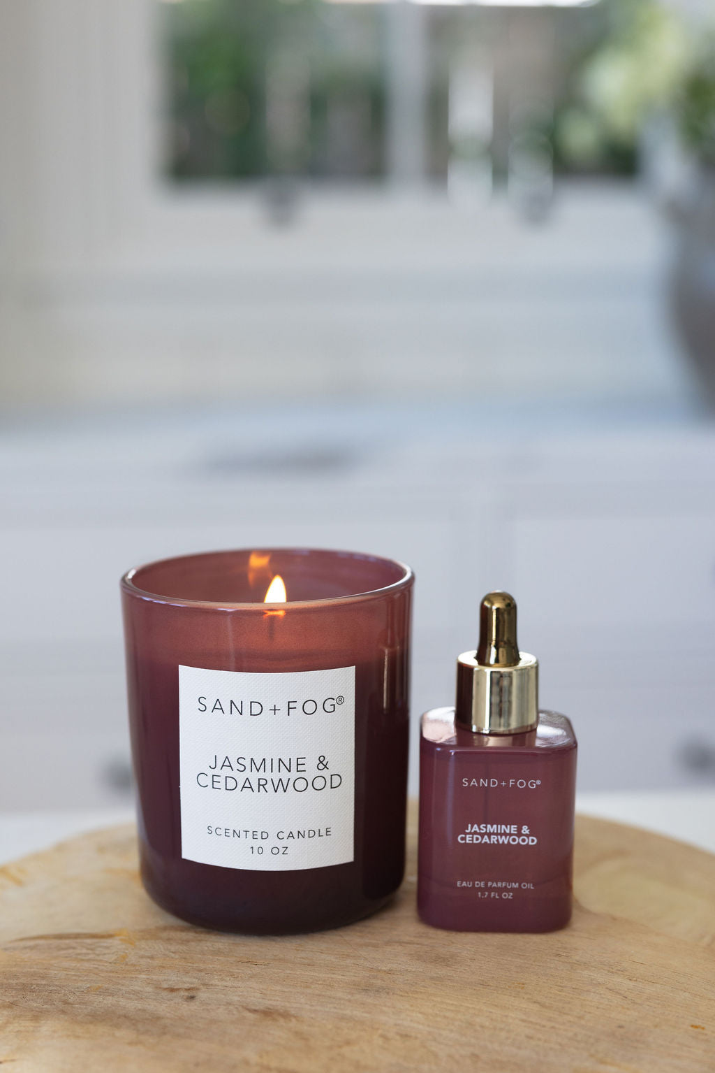 Jasmine & Cedarwood Hand-poured 10 oz scented candle
