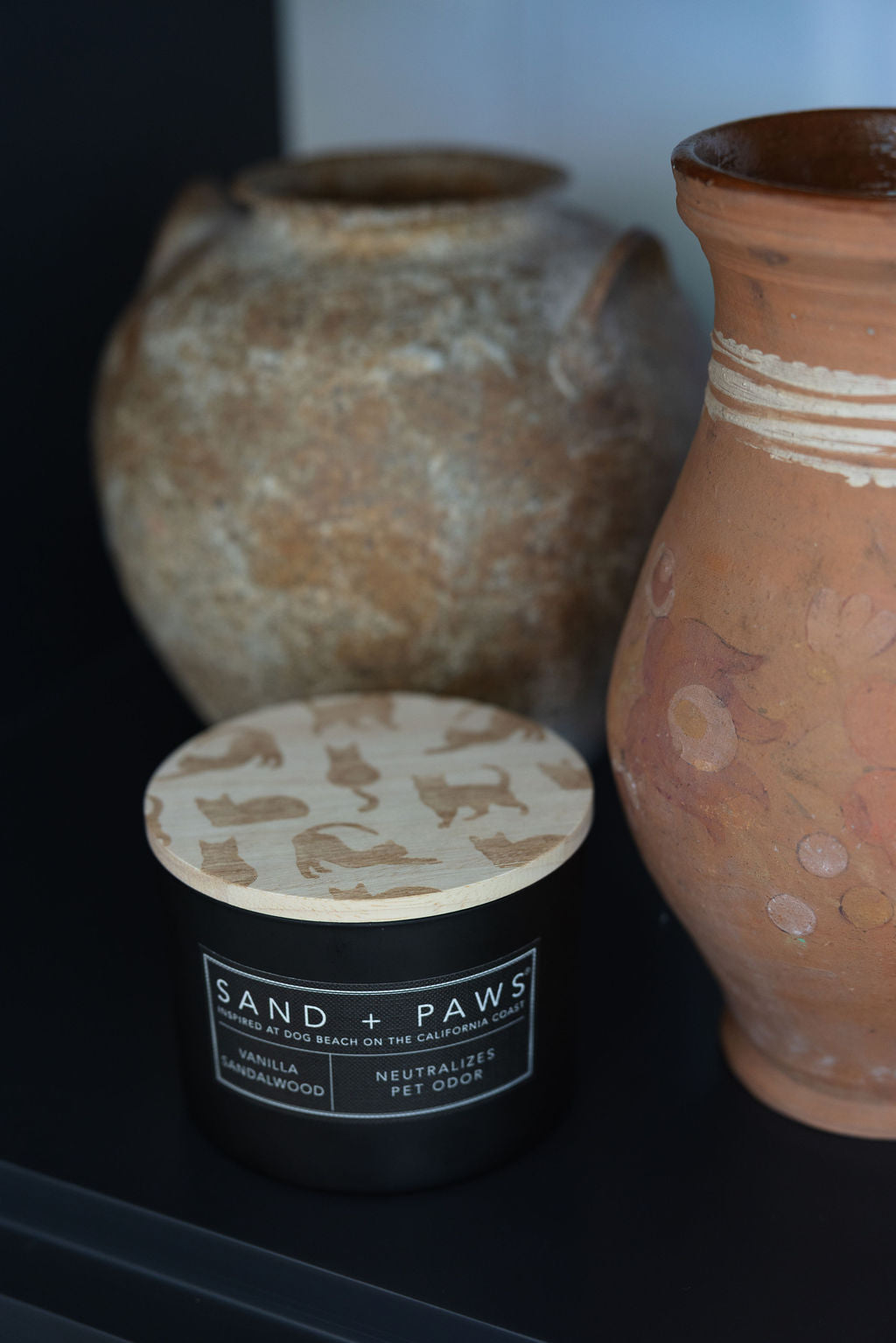 Sand + Paws Vanilla Sandalwood Hand-poured 12 oz scented candle