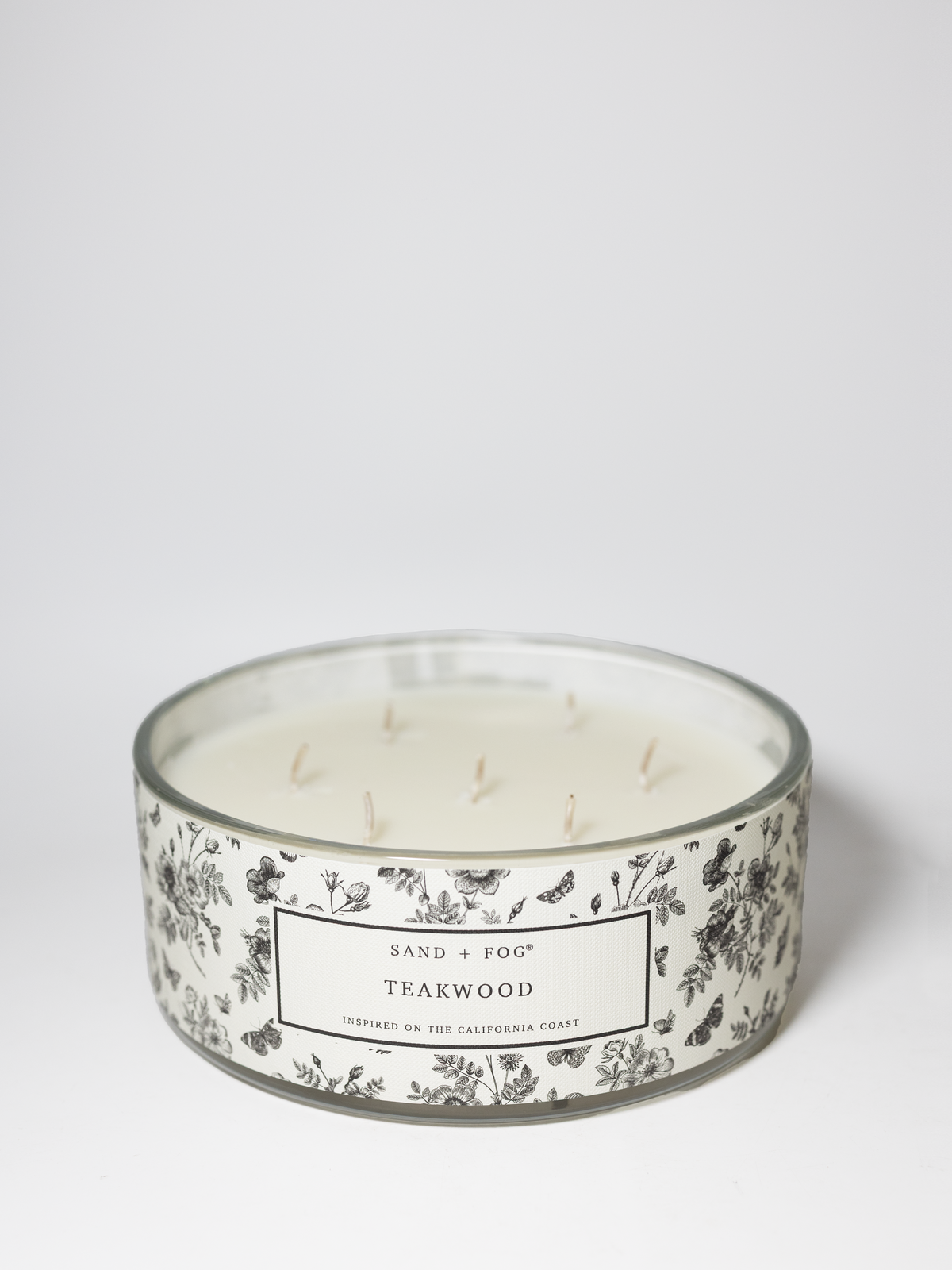 Teakwood Hand-poured 34 oz scented candle