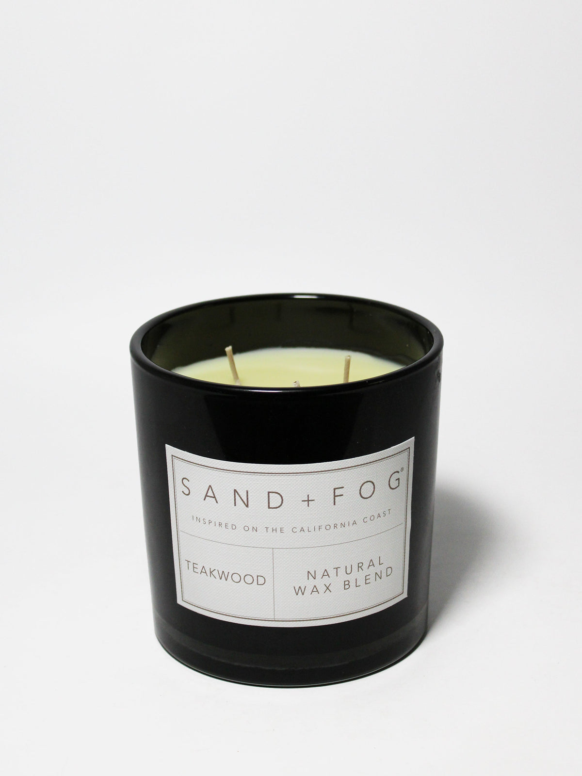 Teakwood Hand-poured 21 oz scented candle