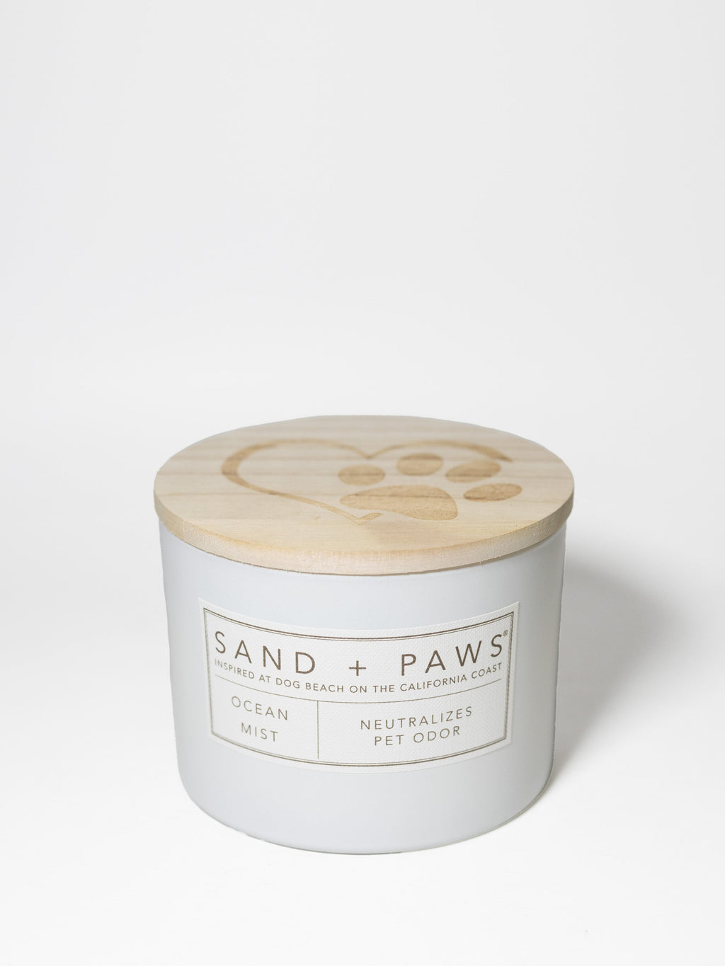 Sand + Paws Ocean Mist Hand-poured 12 oz scented candle