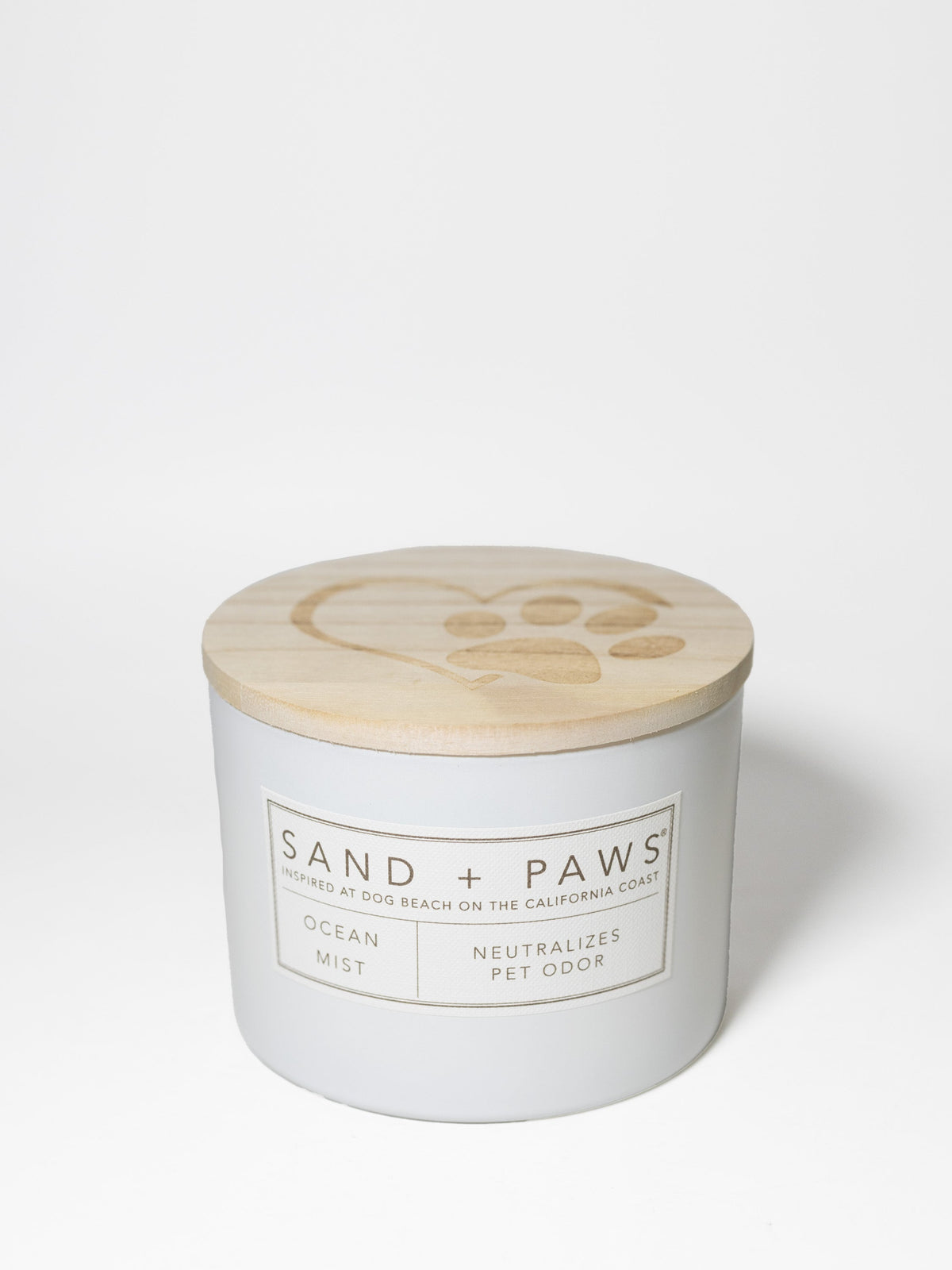 Sand + Paws Ocean Mist Hand-poured 12 oz scented candle