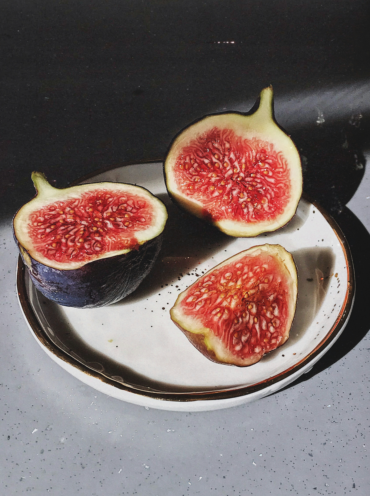 Amber & Fig Hand-poured 10 oz scented candle
