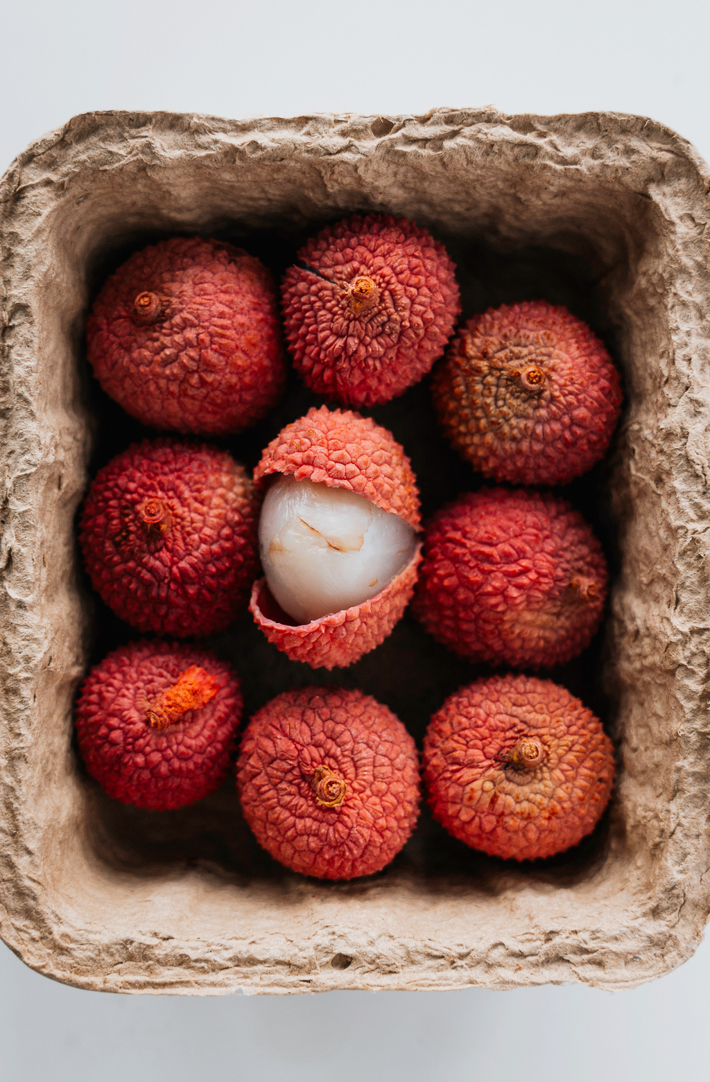 Lychee & Currant Hand-poured 12 oz scented candle