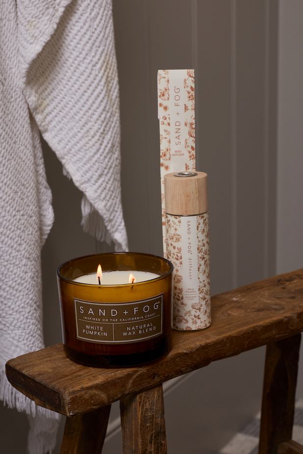 White Pumpkin Hand-poured 12 oz scented candle