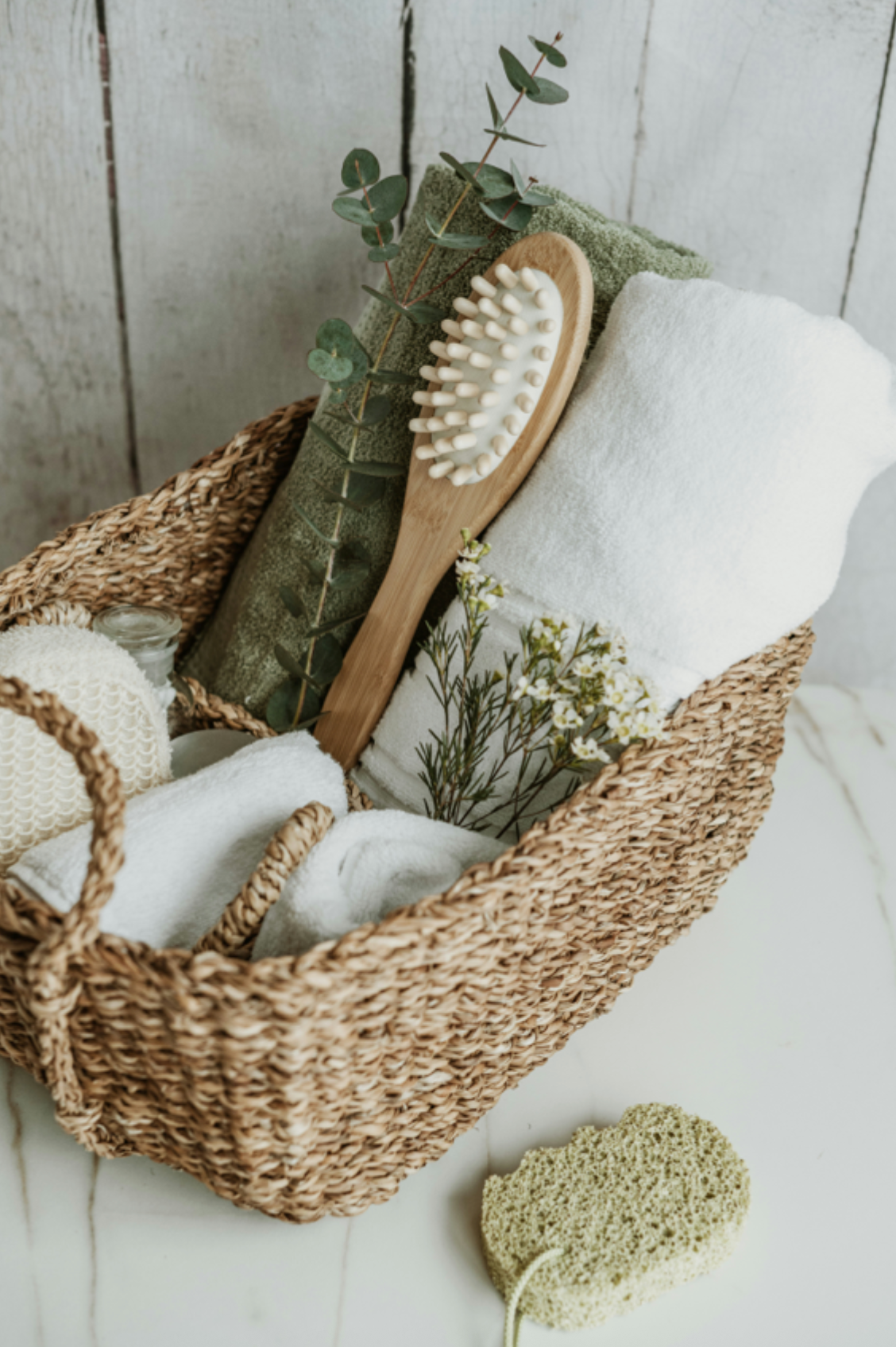 Eucalyptus Spa Hand-poured 23 oz scented candle