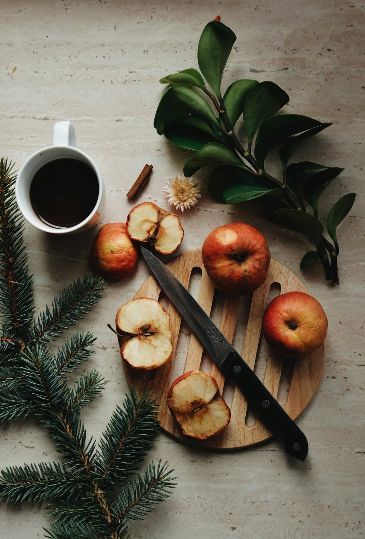 Apple Spice Hand-poured 12 oz scented candle