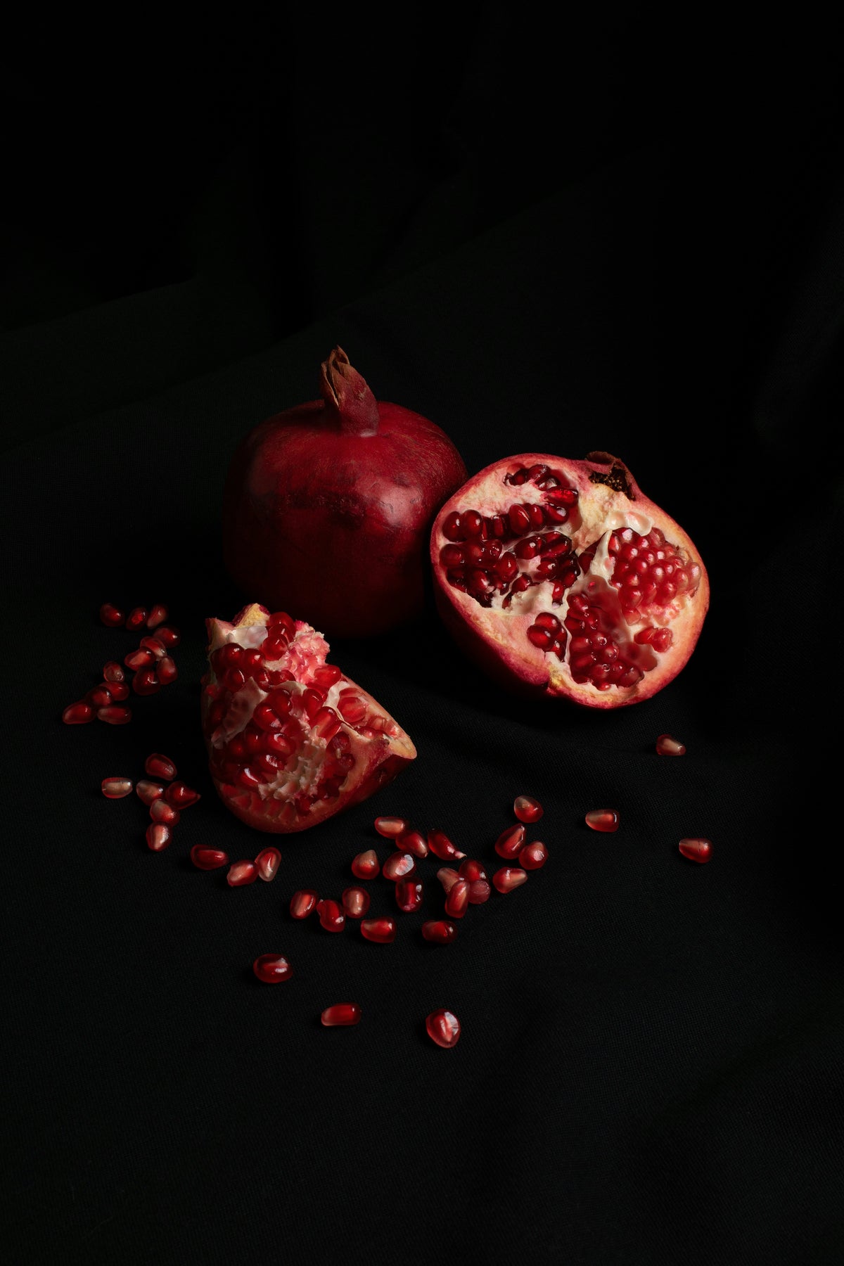 Pomegranate Noir Hand-poured 10 oz scented candle